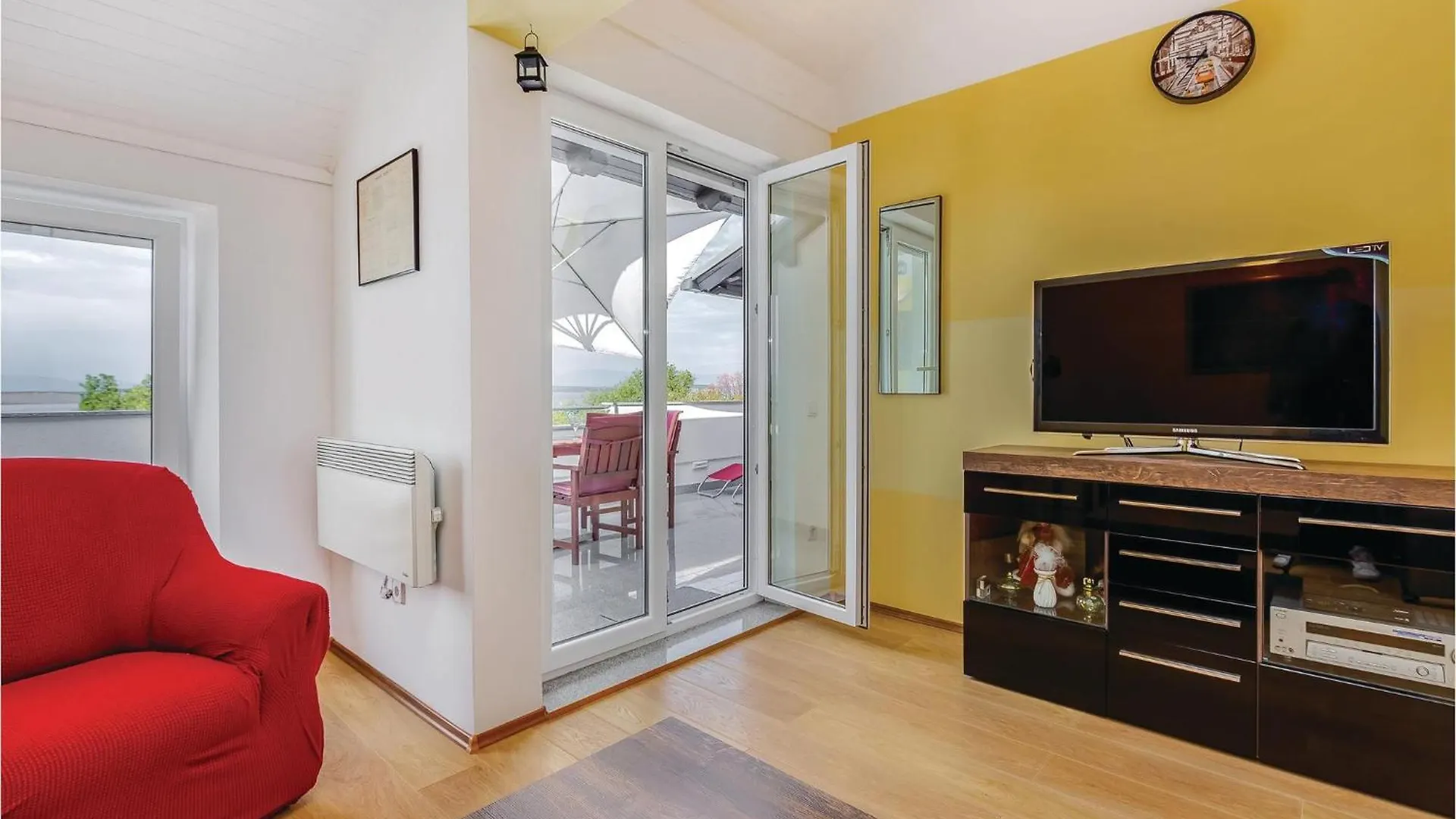 Gorgeous Apartment In Dramalj With Wifi 0*,  Croatia